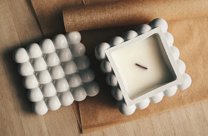 ručne odlievaná sójová sviečka v betóne, betónová sviečka, candlenest concrete glow