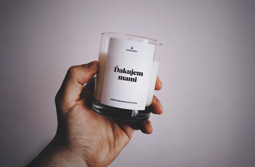 deň matiek darček pre mamu sviečka ručne odlievaná handmade sójová vonná sviečka s dreveným knôtom candlenest, sviečka odlievaná zo 100% prírodného sójového vosku