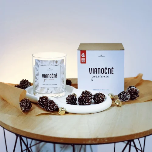 Candlenest vianočná sójová vonná sviečka s praskajúcim dreveným knôtom – prírodná eco friendly ručne robená sviečka so zimnou vôňou, ideálny vianočný darček na sviatočnú atmosféru.